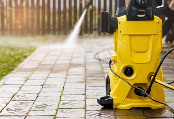 Best Driveway Pressure Washing  in Mount Pleasant, PA